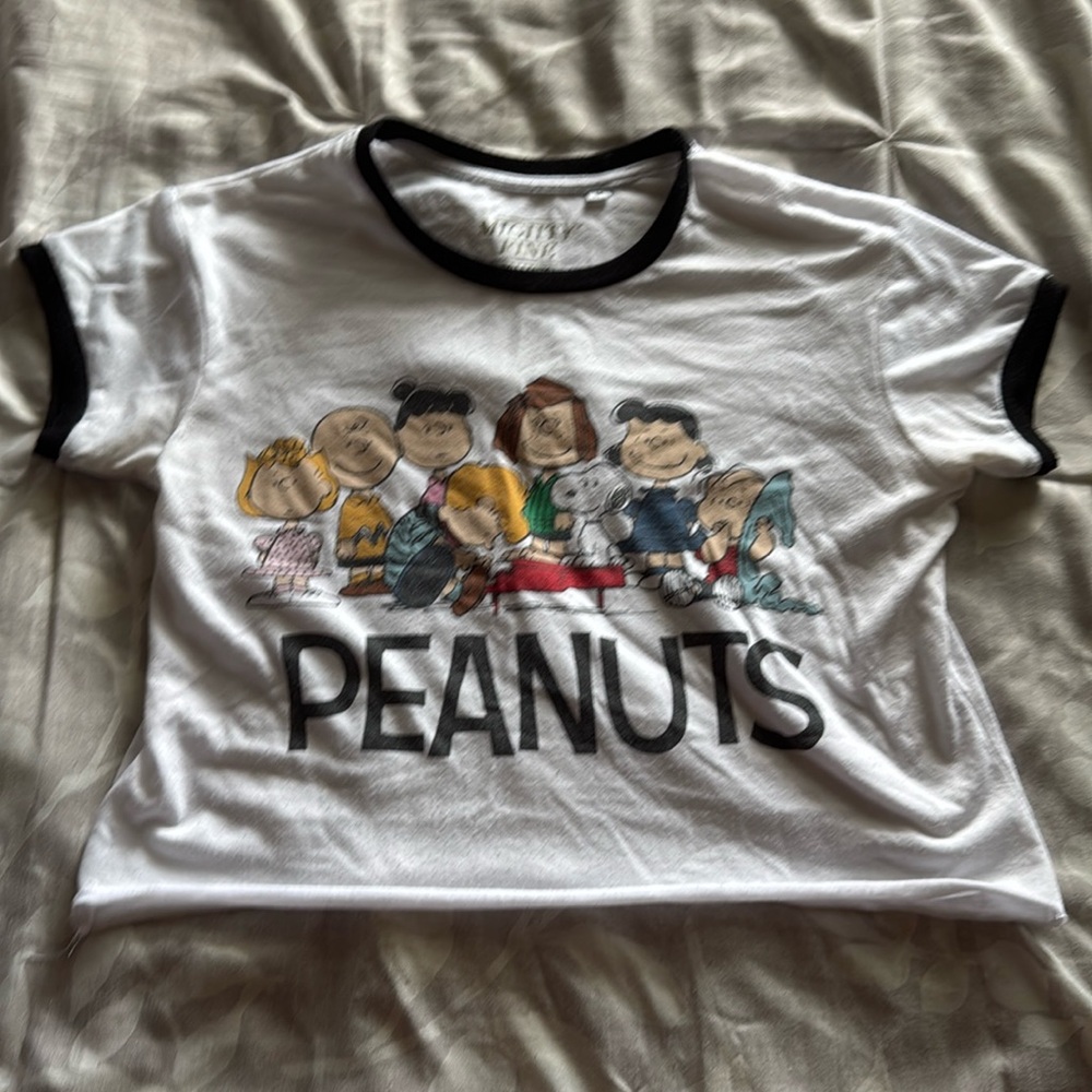 Peanuts crop top